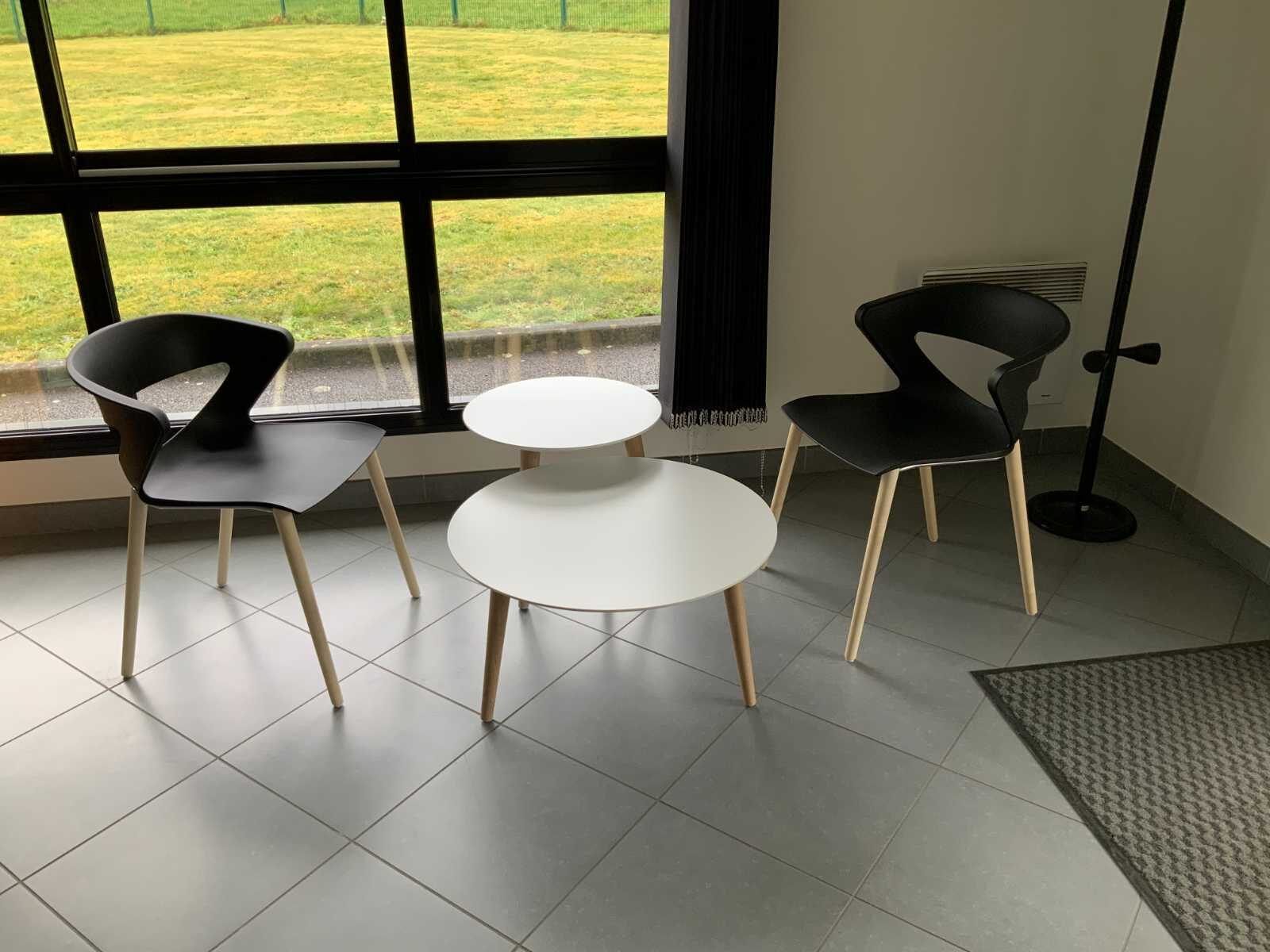 Banquette et canapé assortis