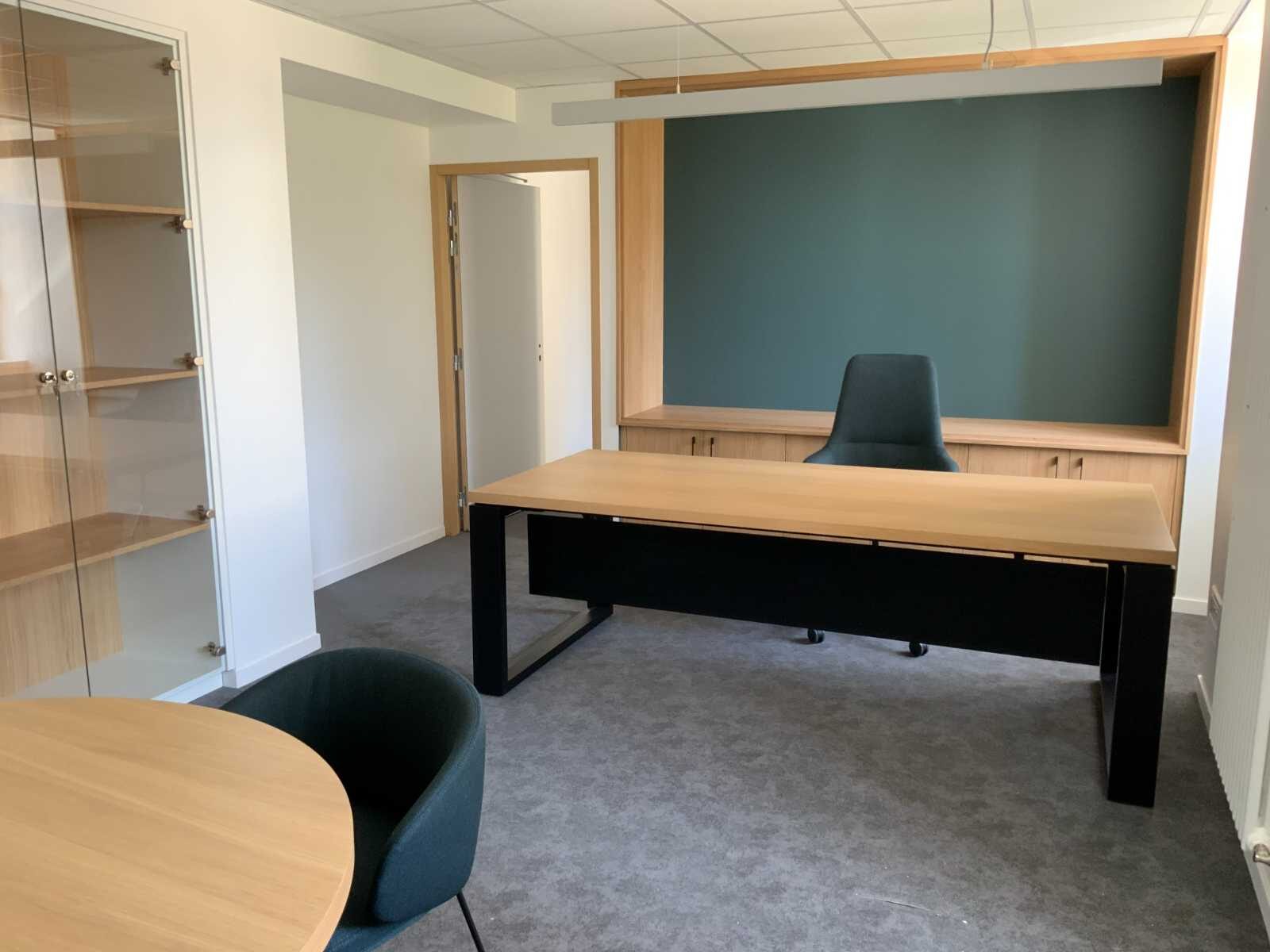 Aménagement des bureaux administratifs d'un collège-lycée à Saint-Pol-de-Léon