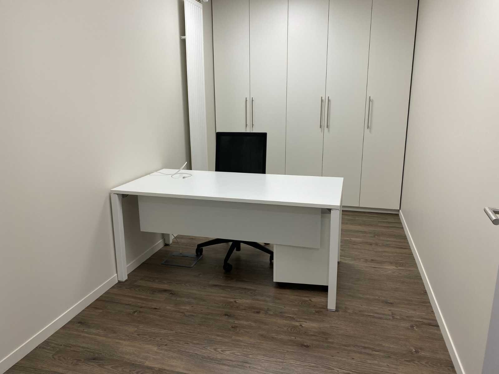 Aménagement du bureau d'un artisan à Lothey — vue 5