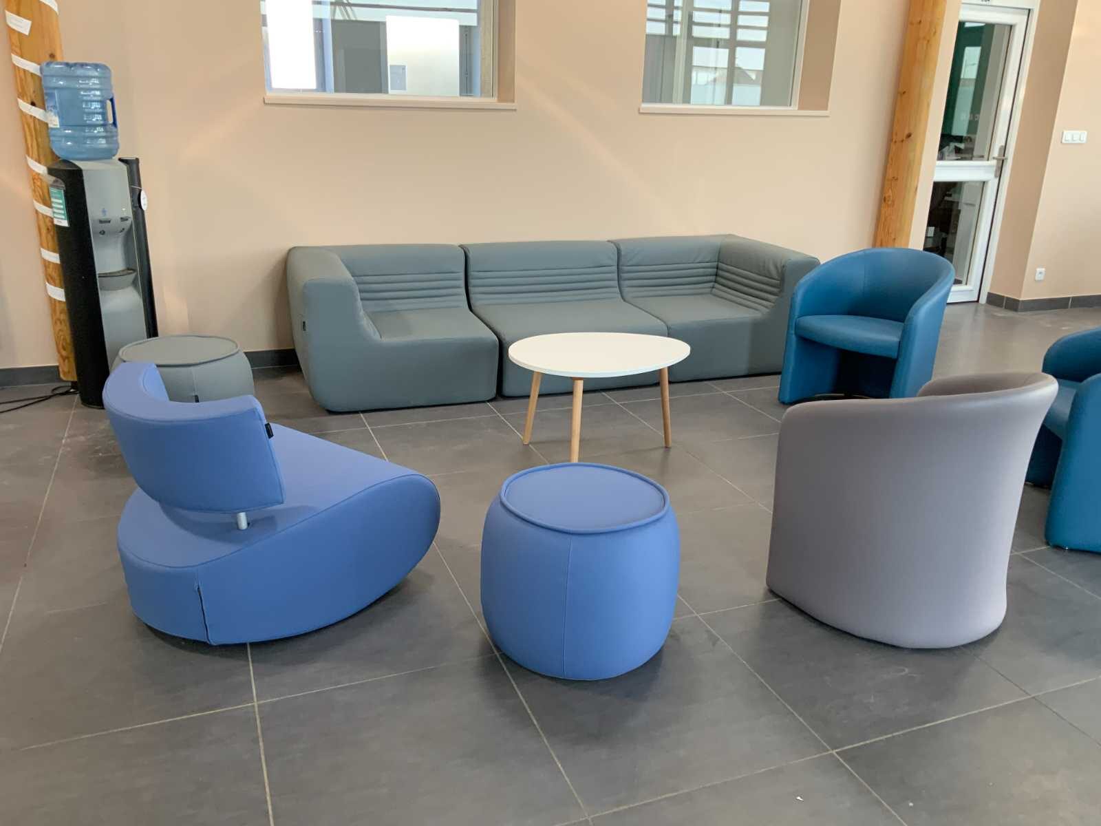 Coin tables hautes du foyer