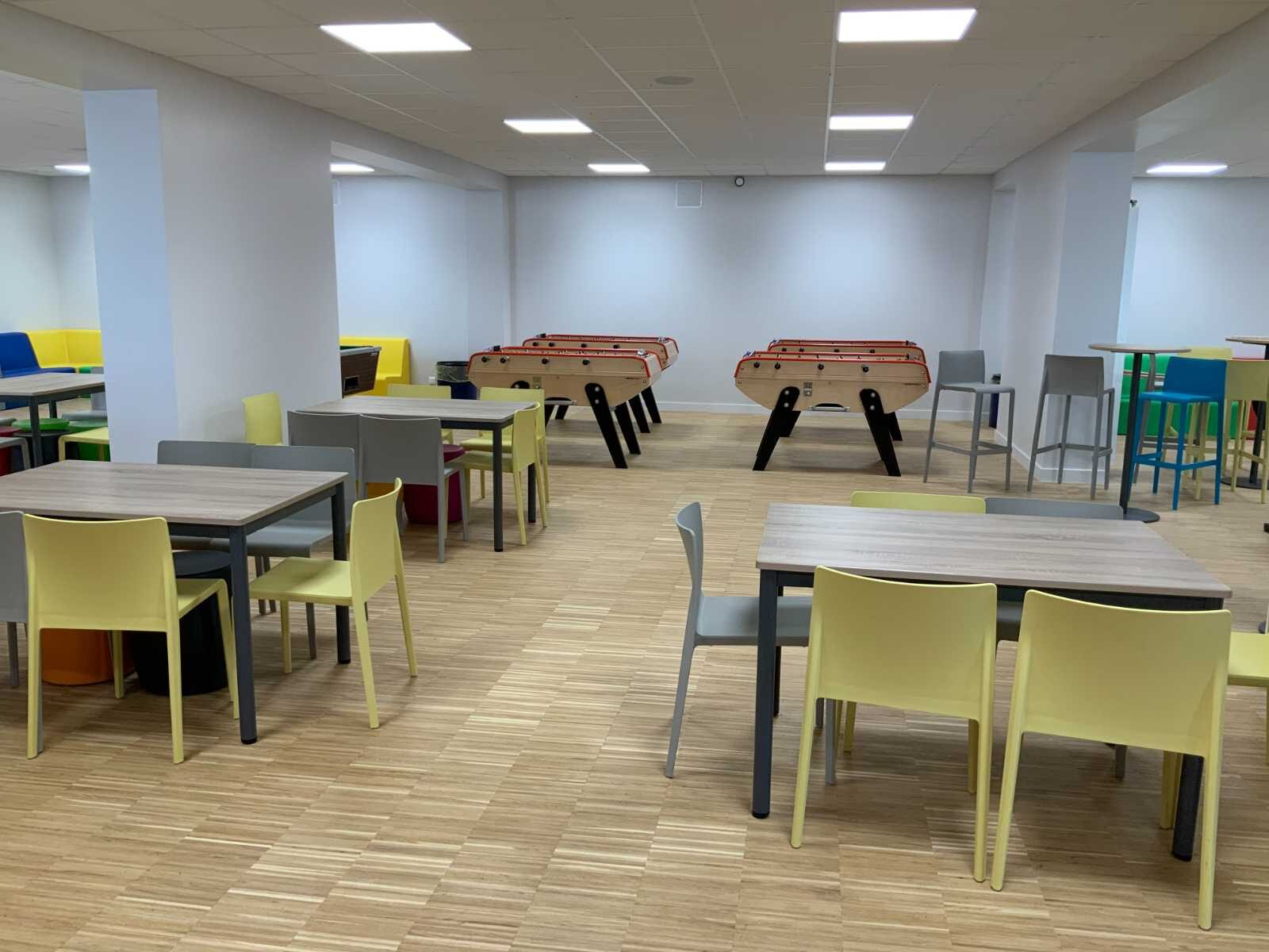 Aménagement du foyer du collège-lycée à Pommerit-Jaudy — vue 4