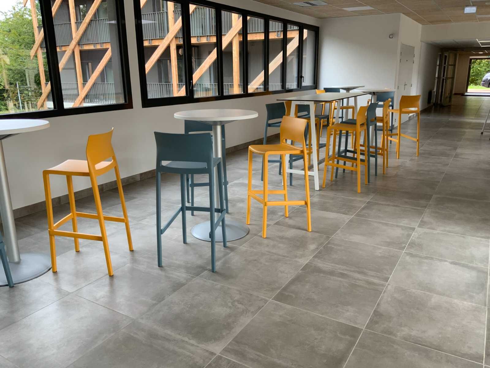 Aménagement du foyer du lycée à Plouzané — vue 4