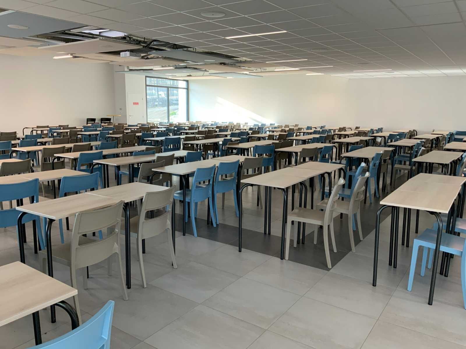 Salle d'examen grande capacité au lycée de Saint-Renan