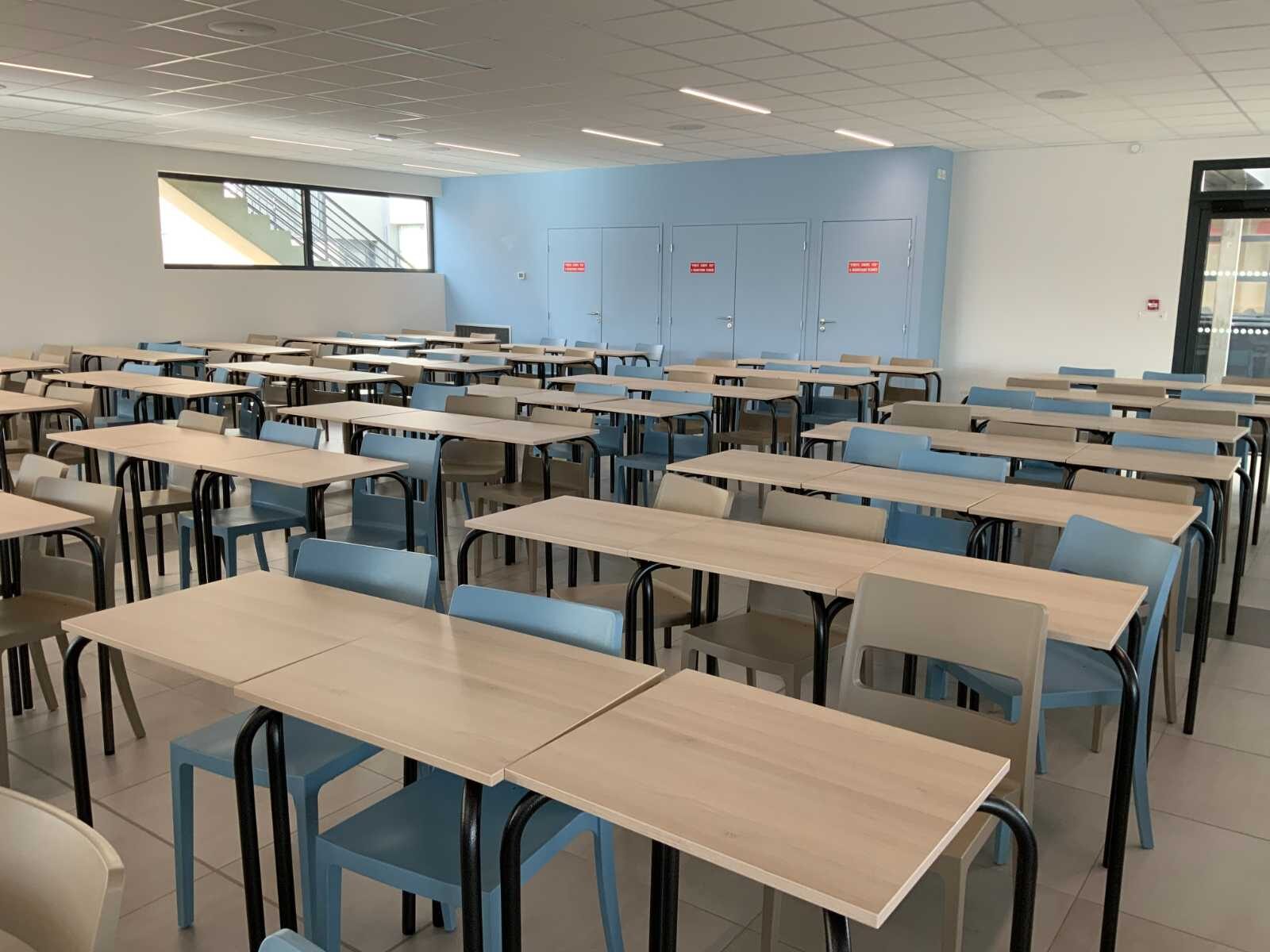 Rangées de tables individuelles
