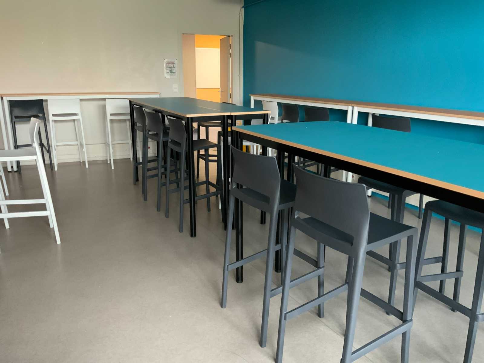 Salle informatique et supports d'écran