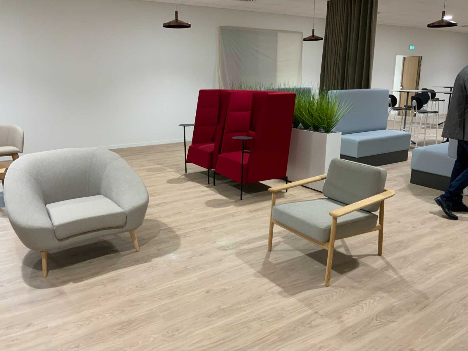 Espace détente et cafétéria d'une banque au Relecq-Kerhuon — vue 4