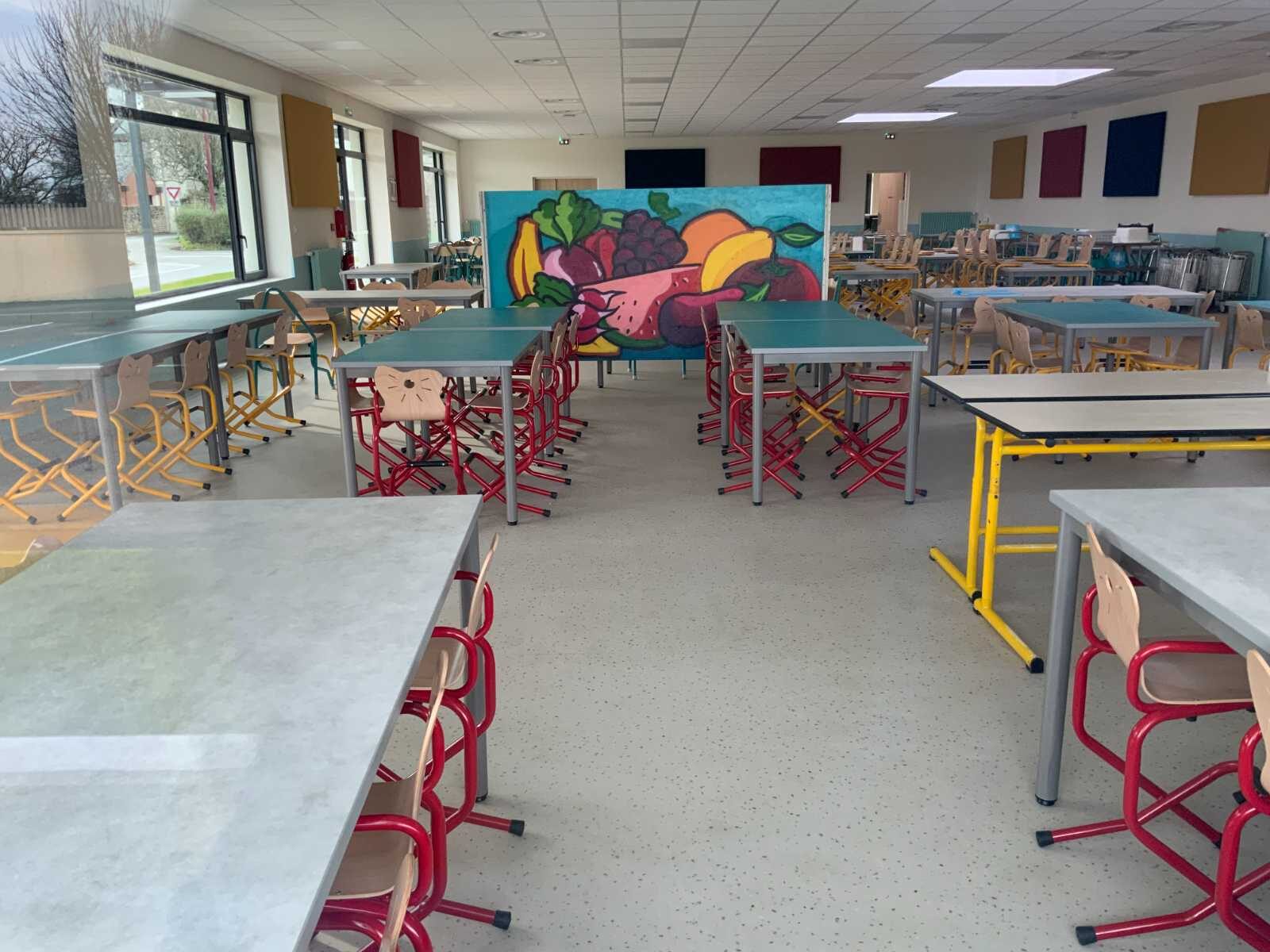 Self coloré de l'école primaire de Plomeur — vue 5