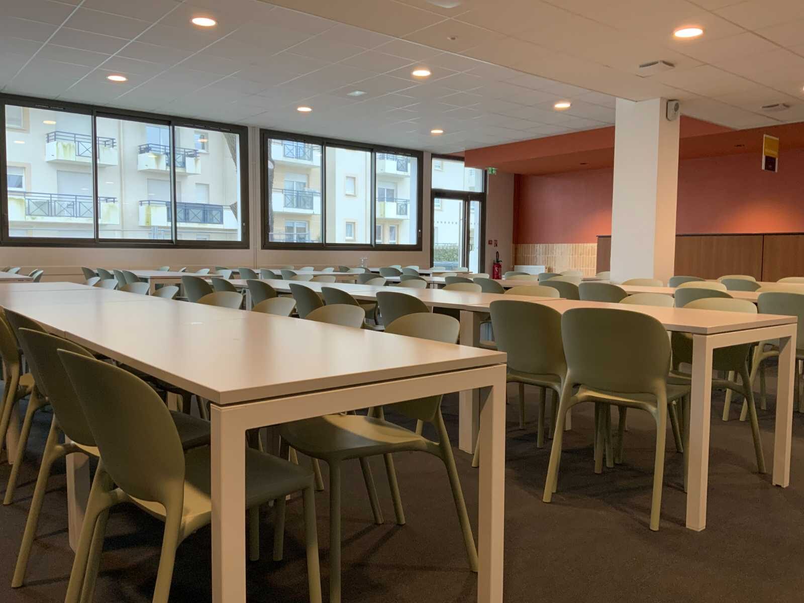 Restaurant universitaire et espace café à Lorient