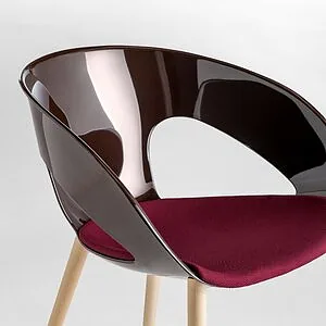 Krizia, vue 3