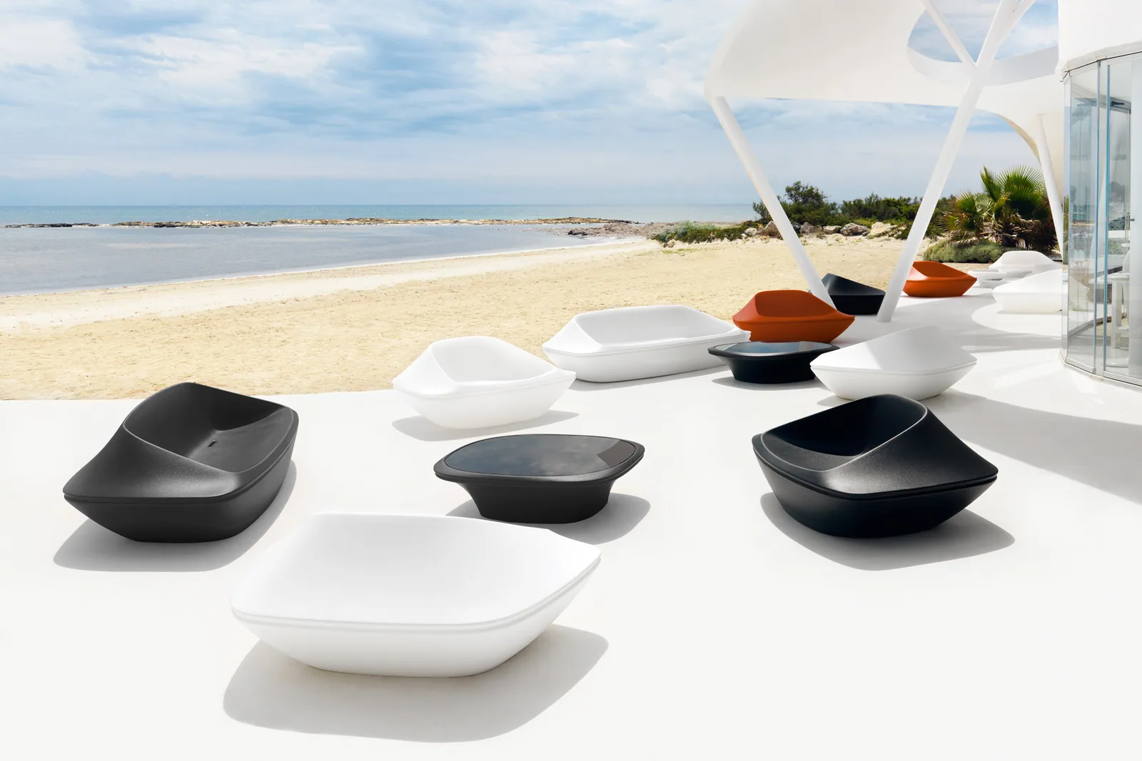 Ufo – table basse 100x100x28, vue 4