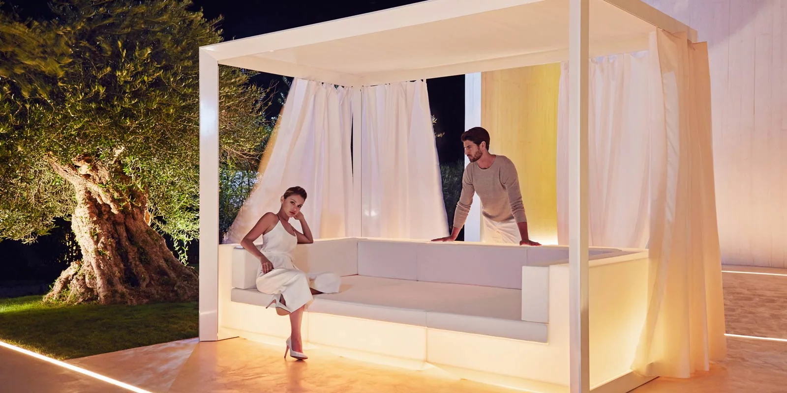 Pavillon Vela 305x182x215, vue 3
